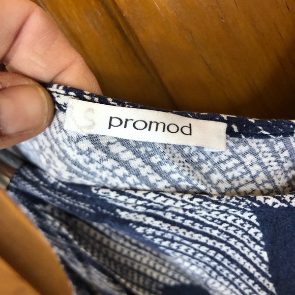 Blue Patterned Maxi Dress - Picture 12 of 13